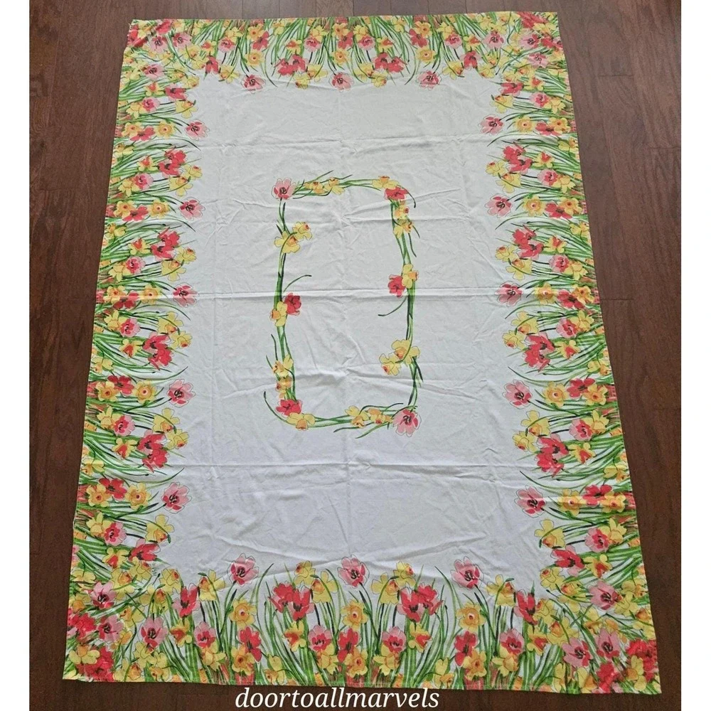 Vintage Vera Daffodils Poppies Tablecloth Cottage Farmhouse Easter 78x58